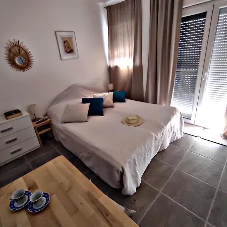 Alea Apartment Harkan